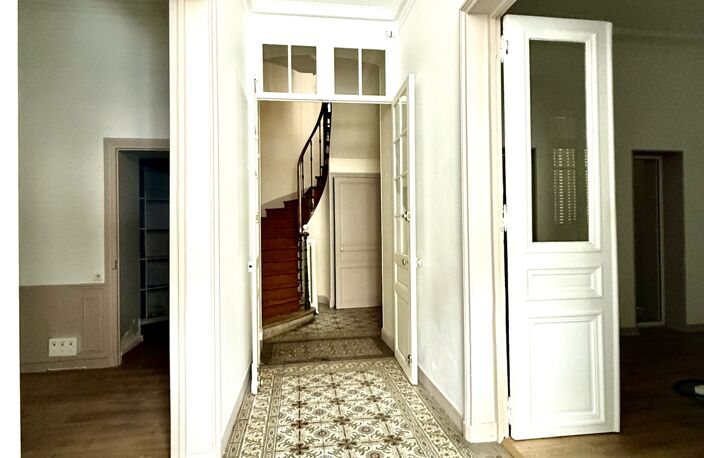 Vente Immeuble 9 pièces — photo 3