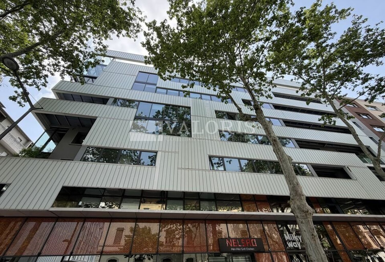 BUREAUX à LOUER — photo 1