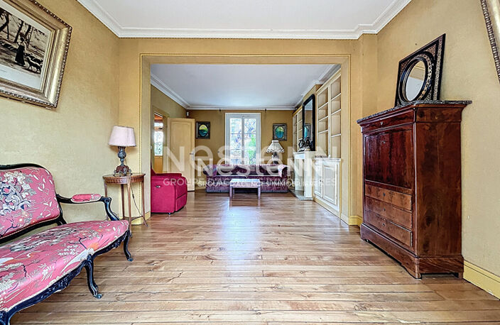 Maison à vendre en plein centre-ville de L'Isle-Adam avec dépendance - 6 chambres — photo 3