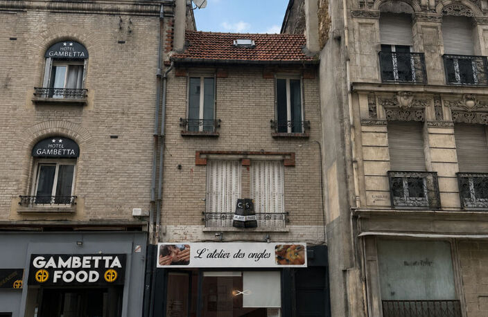 IMMEUBLE LOCATIF - REIMS CENTRE-VILLE - 102 m² — photo 2