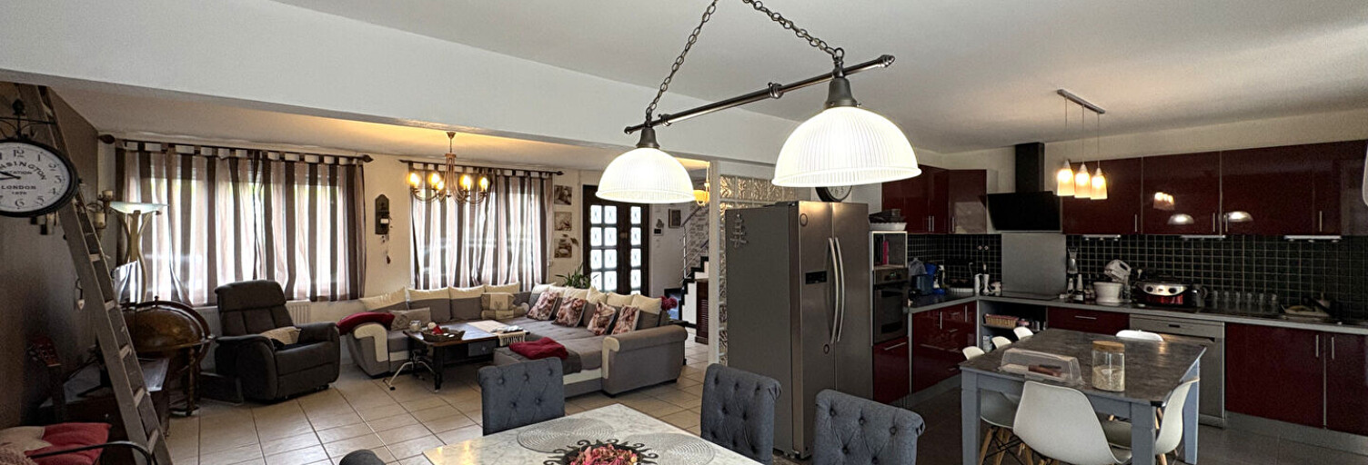 Maison 7 Pièces 183 m² à vendre à Charleville-Mézières (08000)