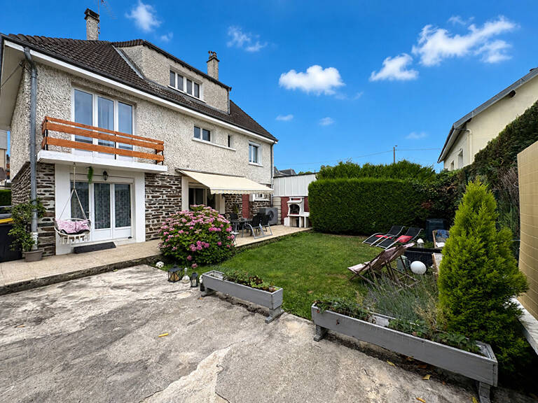 MAISON 7 PIÈCE(S) 184 M² - CHARLEVILLE-MÉZIÈRES — photo 1