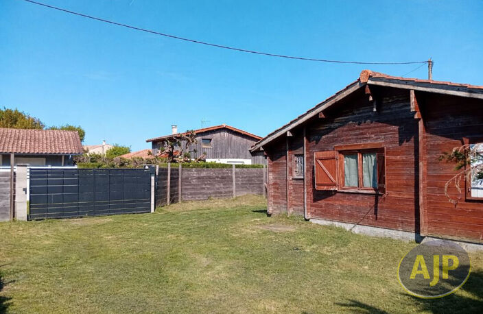 LE PORGE: 2 pièces sur 594 m² de terrain — photo 2