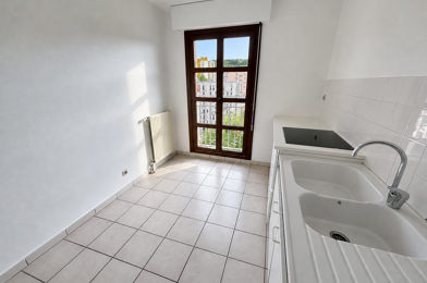 Appartement 3 pièces 750 €