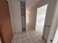 F3 AVEC GARAGE ET CAVE - PLACE DU BICENTENAIRE — photo 2