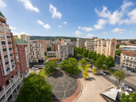 F3 AVEC GARAGE ET CAVE - PLACE DU BICENTENAIRE — photo 3