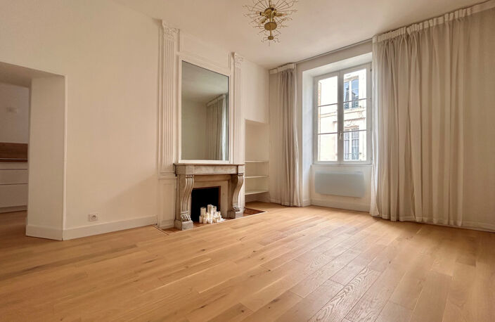 APPARTEMENT TYPE 3 - POITIERS CENTRE-VILLE — photo 2