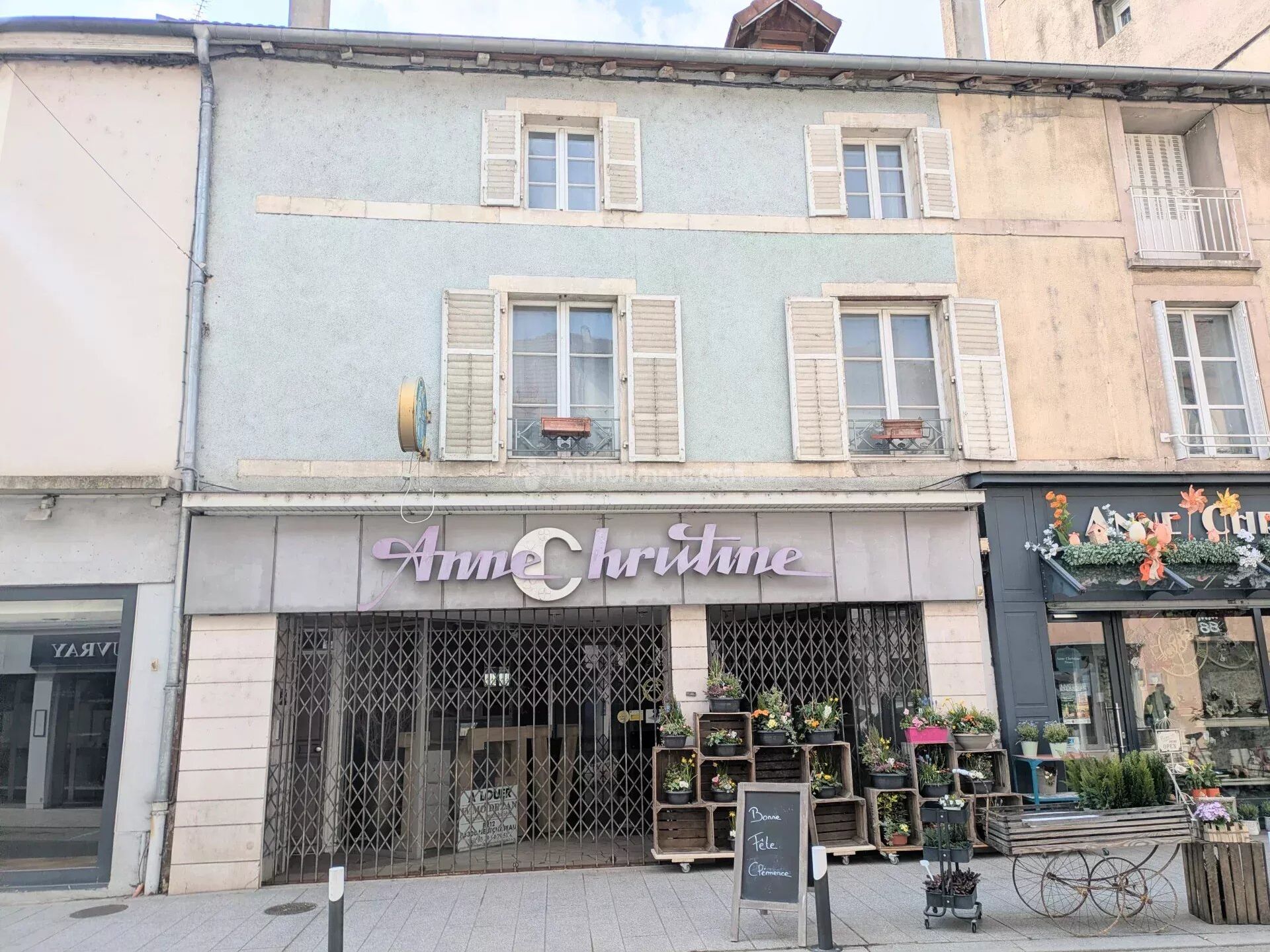 Immeuble 7 pièces 195 m² · à Neufchâteau · 195 m² · 119 400 €