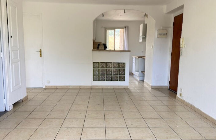 APPARTEMENT T3, CAVE, TOULON 83000 — photo 4