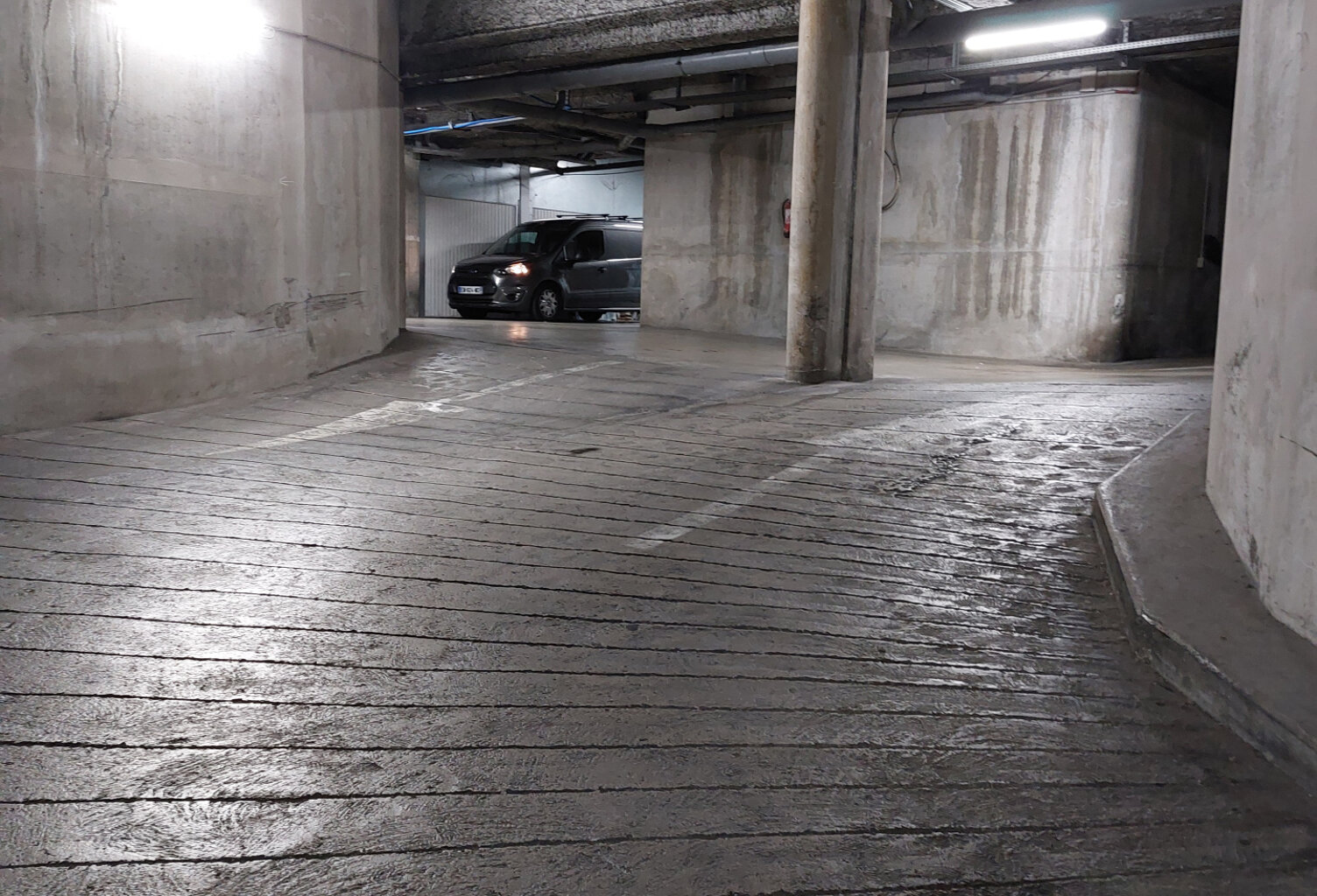 NICE-Pasteur: parking sécurisé au premier sous/sol — photo 1