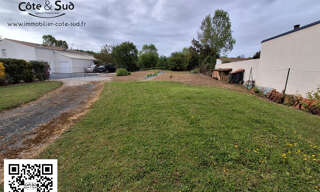 Terrain  724 m² à vendre à Croix-Chapeau (17220)