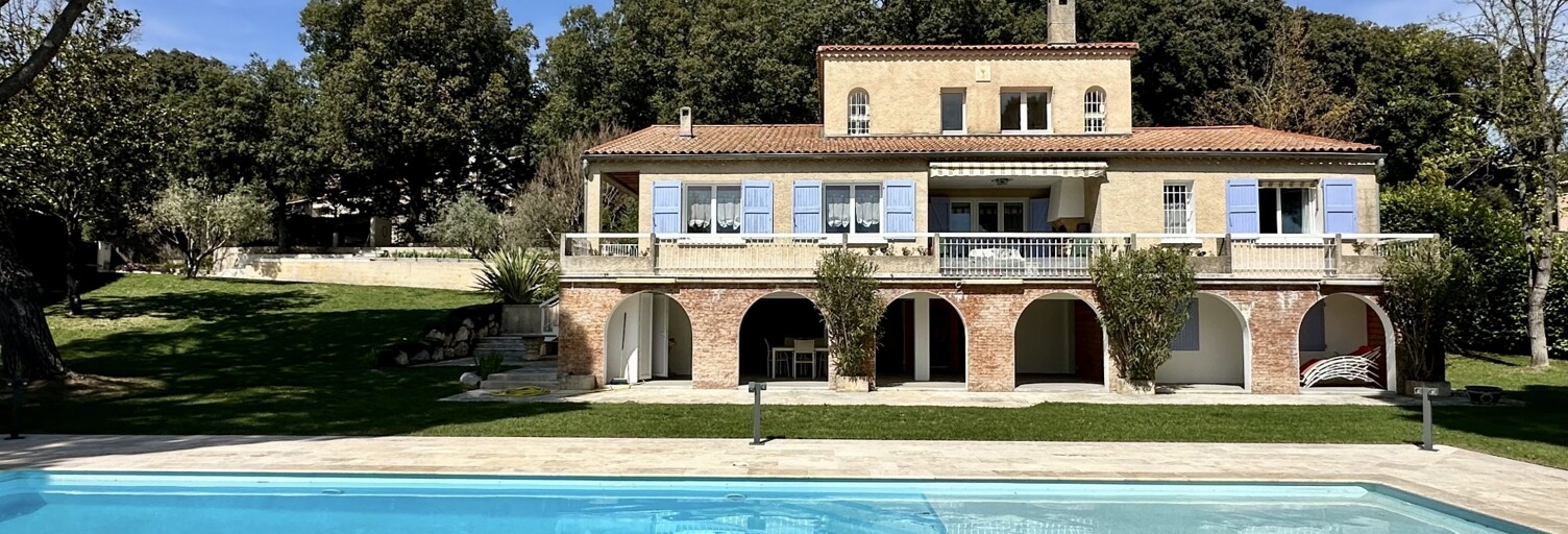 Maison 7 Pièces 248 m² à vendre à Peyruis (04310)