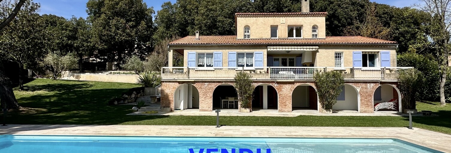 Maison 7 Pièces 248 m² à vendre à Peyruis (04310)