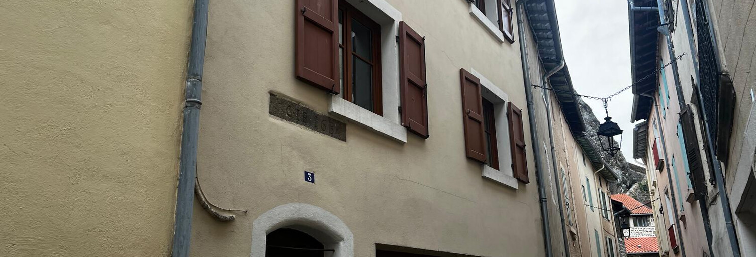 Maison  250 m² à vendre à Aiguilhe (43000)