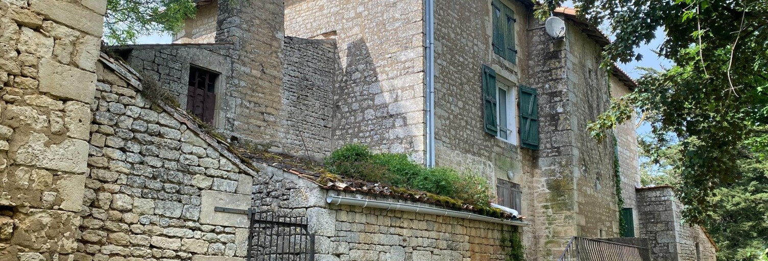 Maison 7 Pièces 204 m² à vendre à Saint-Gelais (79410)