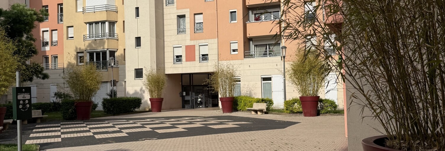 Commerce  72 m² à vendre à Épernay (51200)