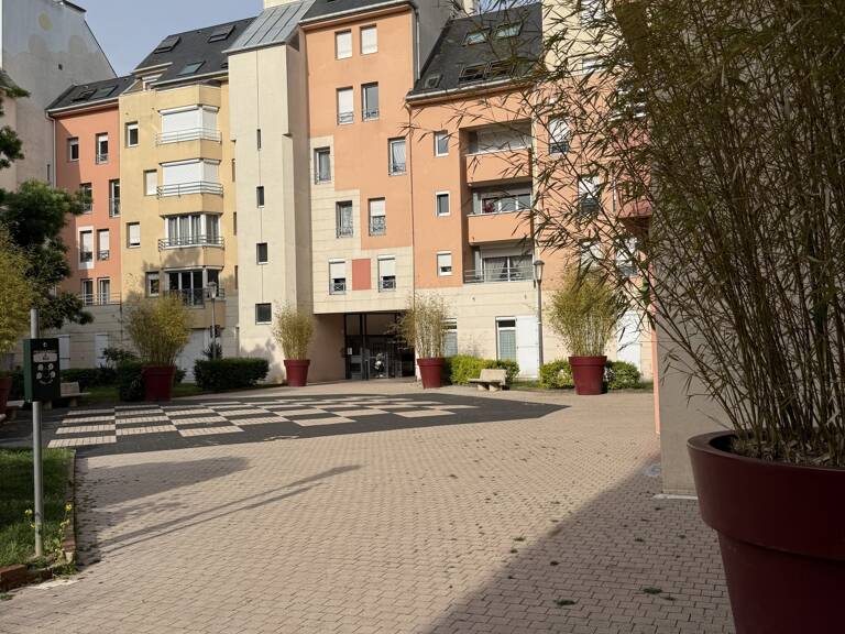 Vente Boutique/Local commercial 72 m&sup2; — photo 1