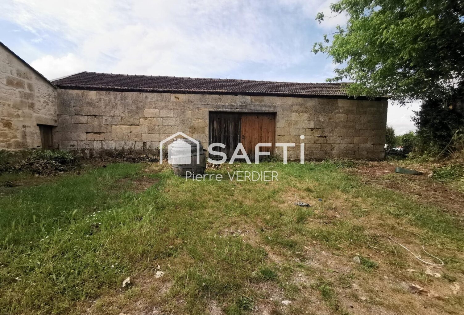 Calme, proche commodités, pierre de taille — photo 1