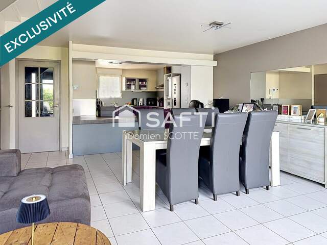 Maison 104 m², 4 chambres, garage et parking — photo du bien