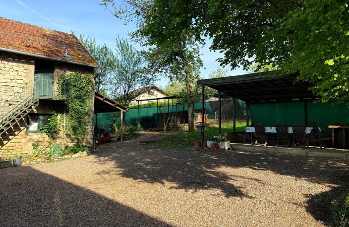 Maison de 115 m2, 3 ch, garage, dependance et terrain. — photo 3