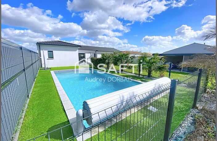 Maison contemporaine de plain pied avec piscine — photo 3