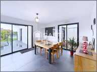 Maison contemporaine de plain pied avec piscine — photo 4