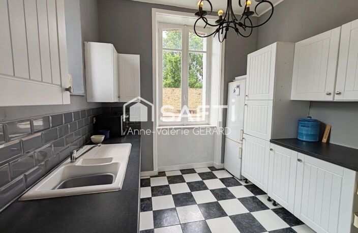Maison bourgeoise 201 m² avec jardin et parking — photo 4