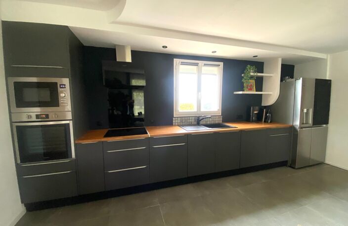 MAISON DE PLAIN-PIED SOUS DECENNALE AVEC VUE DÉGAGÉE SUR LES CHAMPS À 10 MINUTES DE LA ROCHELLE ! — photo 4