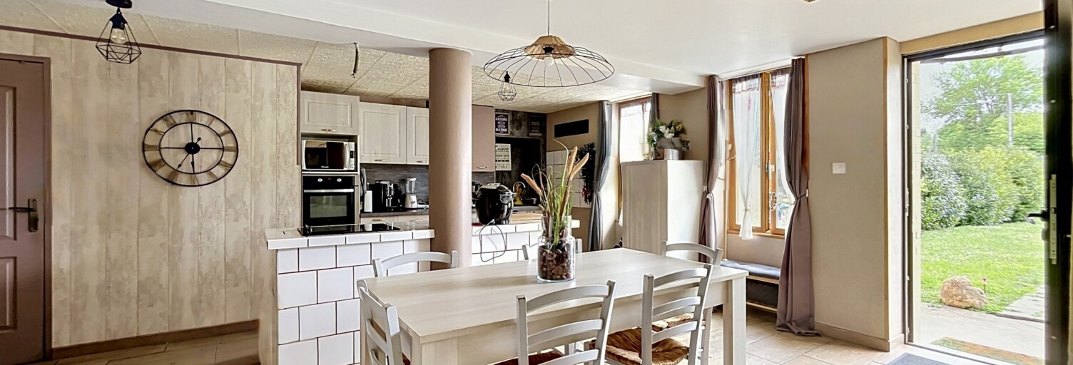 Maison 8 Pièces 173 m² à vendre à Torteron (18320)