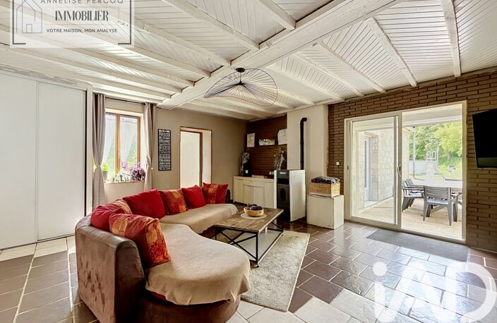 Vente Maison/villa 8 pièces — photo 2