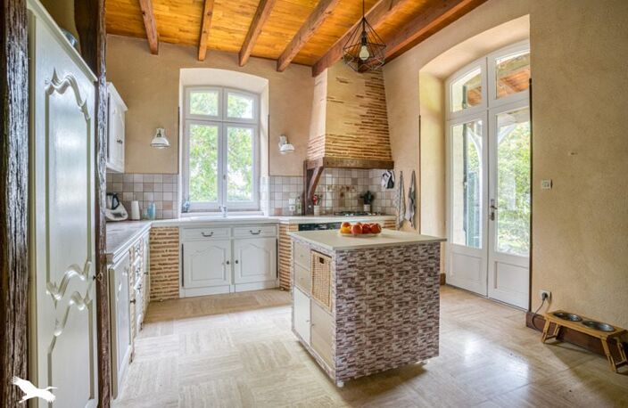 Maison en pierre de 5 pièces principales — photo 2