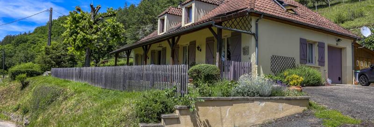 Maison 9 Pièces 165 m² à vendre à Saint-Cyprien (24220)