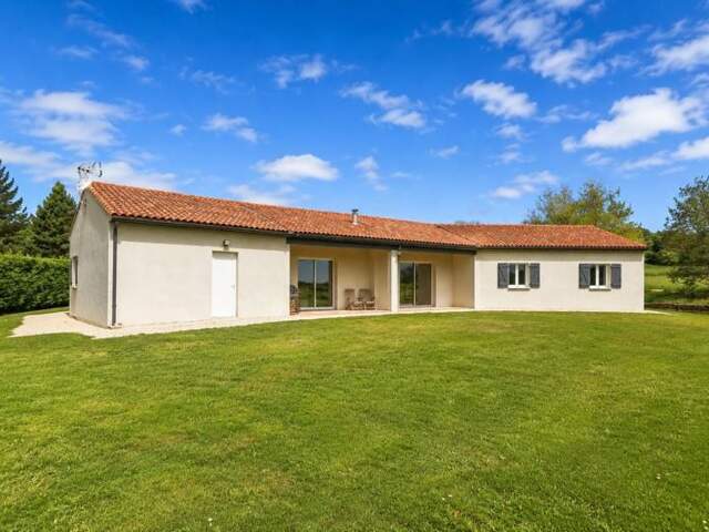 Contemporaine de 5 pièces principales — photo du bien