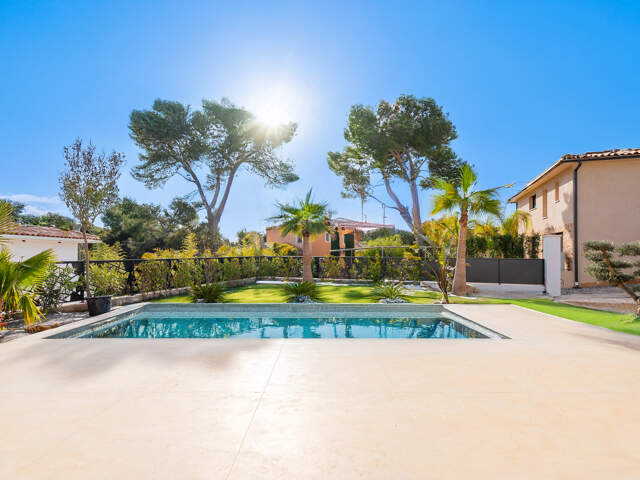 SANARY SUR MER MAISON CONTEMPORAINE - PISCINE — photo du bien