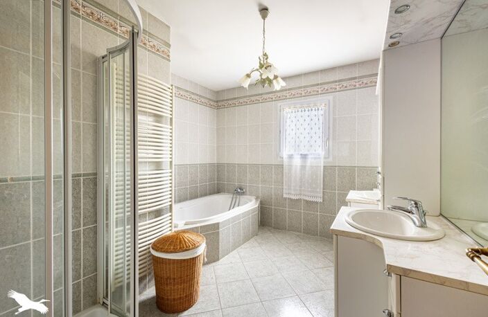 Vente maison 7 pièces 160 m² Aixe-sur-Vienne (87700) — photo 4