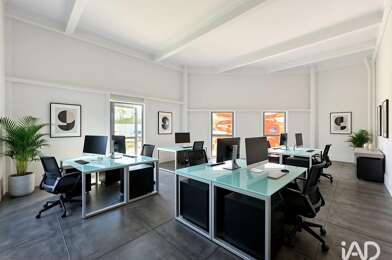 Bureau  490 €