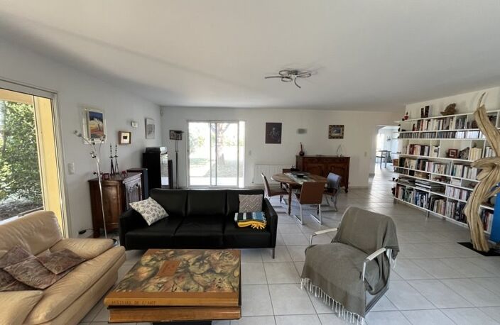Villa de 7 pièces principales — photo 3