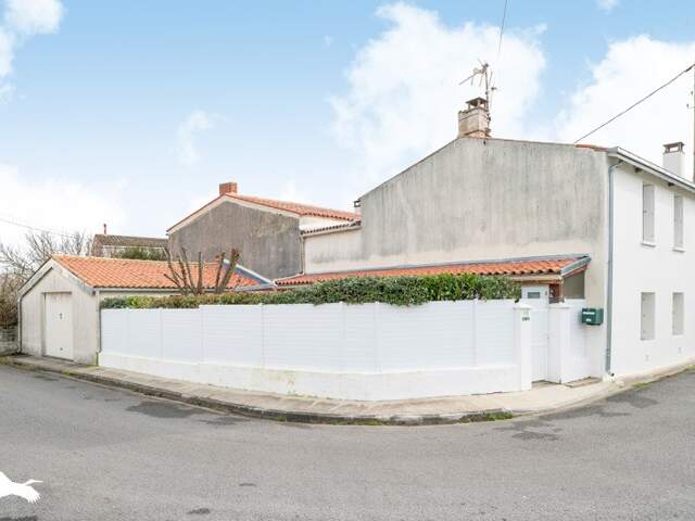 Maison de bourg de 3 pièces principales — photo du bien