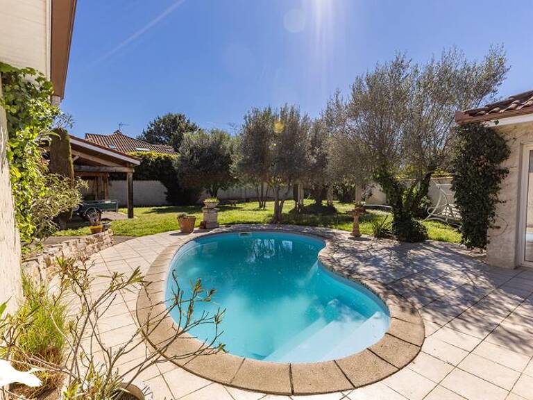 Villa de 5 pièces principales — photo 1