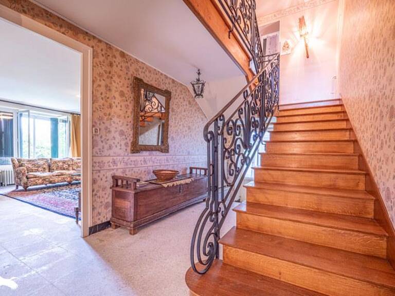 Maison de bourg de 15 pièces principales — photo 1