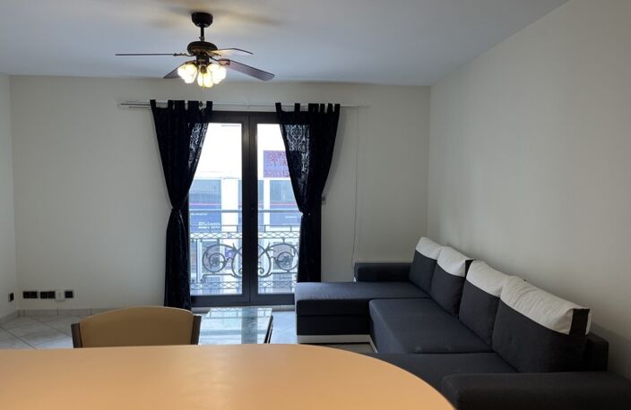 Vente appartement 2 pièces 45 m² Limoges (87000) — photo 2
