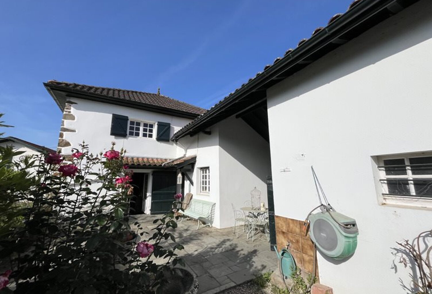 Maison en pierre de 5 pièces principales — photo 1