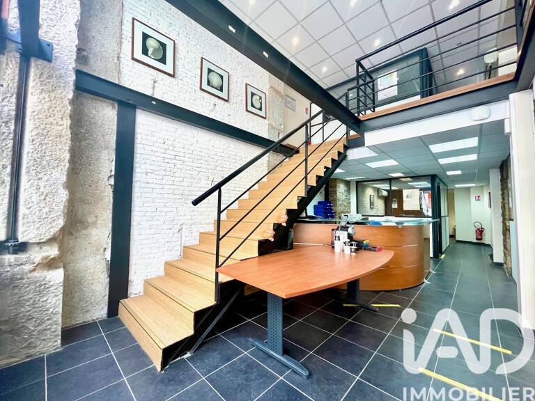 Vente Boutique/Local commercial 173 m&sup2; — photo 1