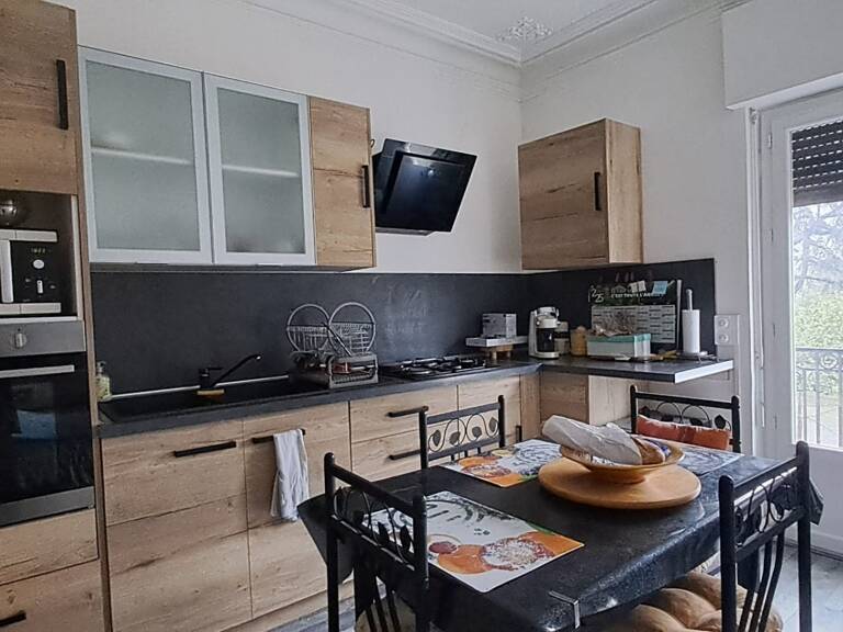 Vente Bar, Brasserie, Tabac 210 m&sup2; — photo 1