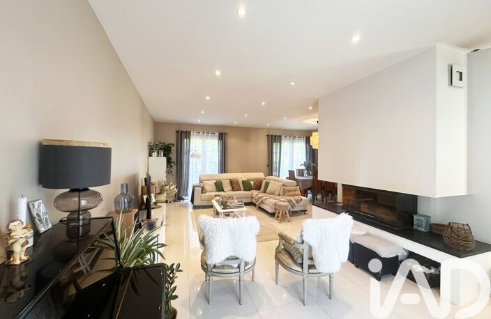 Vente Maison traditionnelle 7 pièces — photo 4