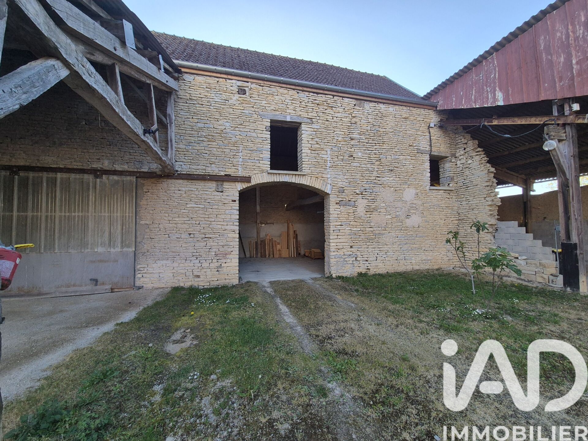 Vente Demeure 5 pièces - Photo 4