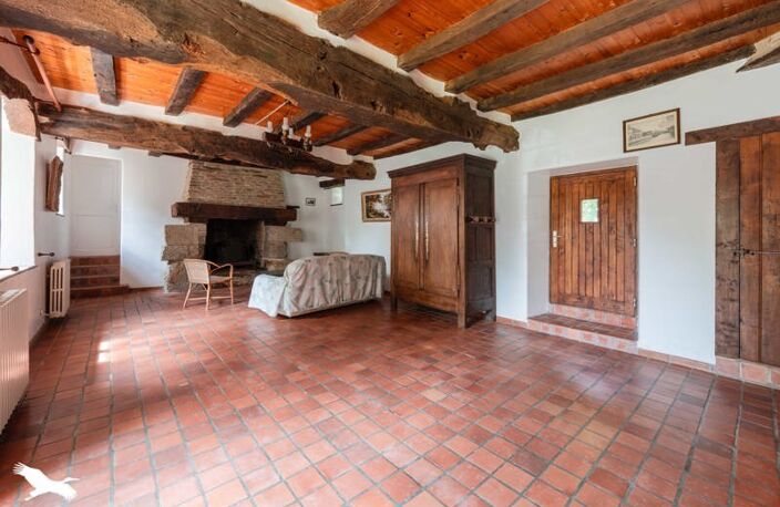 Maison en pierre de 6 pièces principales — photo 2