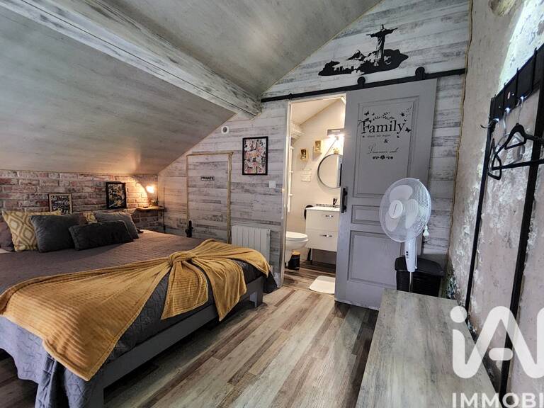 Vente Maison/villa 8 pièces — photo 1