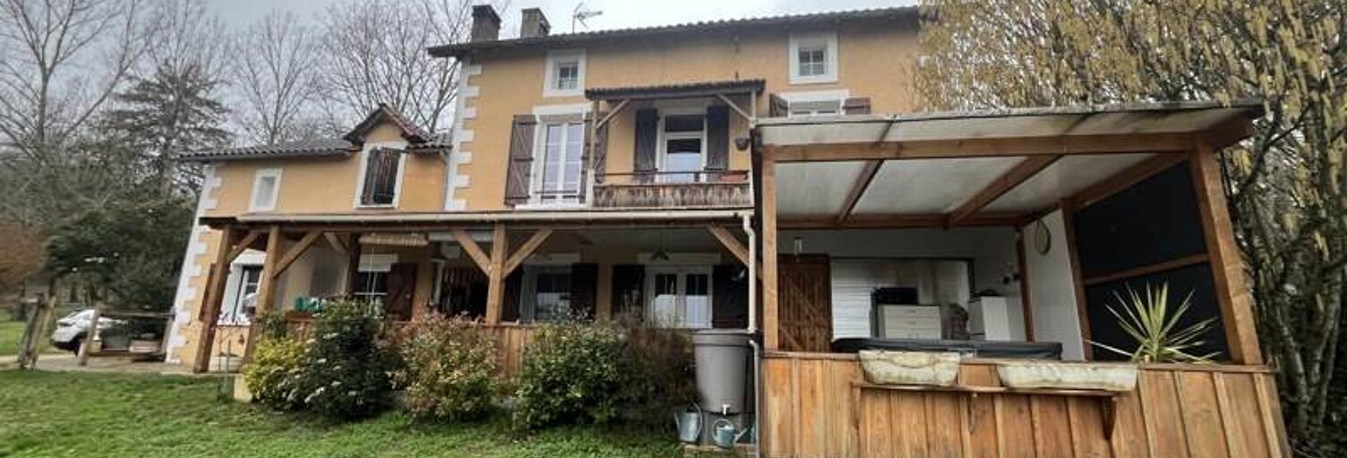 Maison 12 Pièces 223 m² à vendre à Agonac (24460)