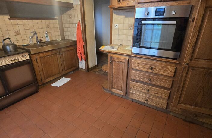 Vente Maison/villa 8 pièces — photo 4
